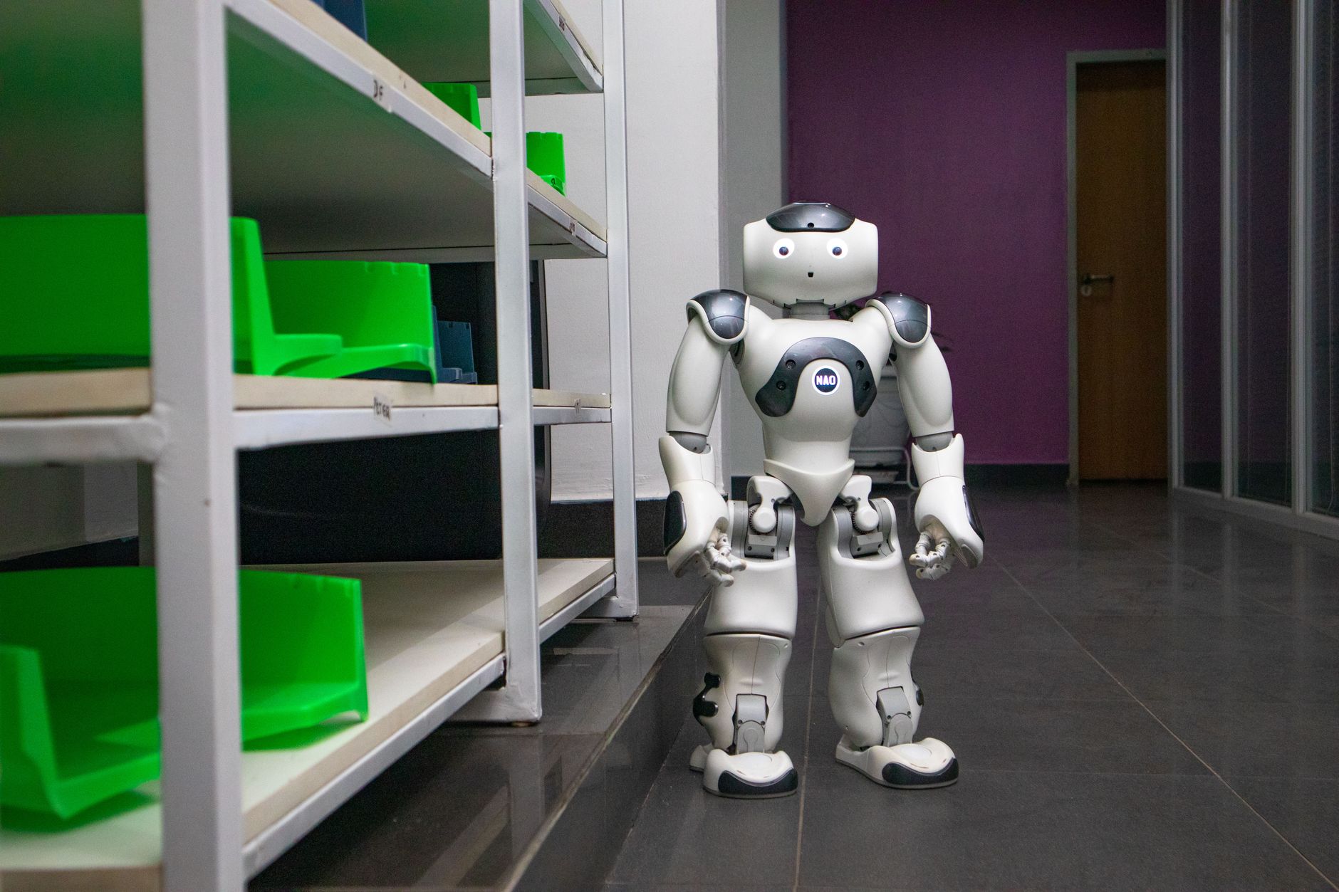 A Robot Learns to Wiggle Its Toes